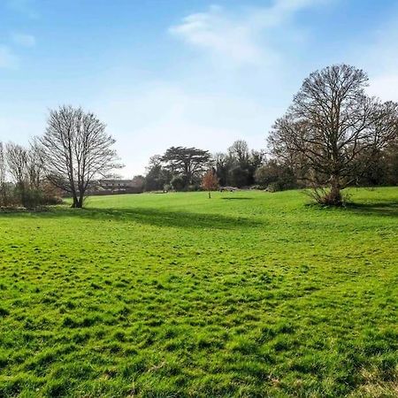 Quiet & Secluded St Albans House Villa ภายนอก รูปภาพ