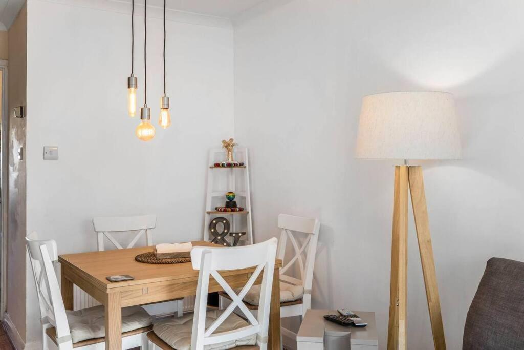 Quiet & Secluded St Albans House Villa ภายนอก รูปภาพ